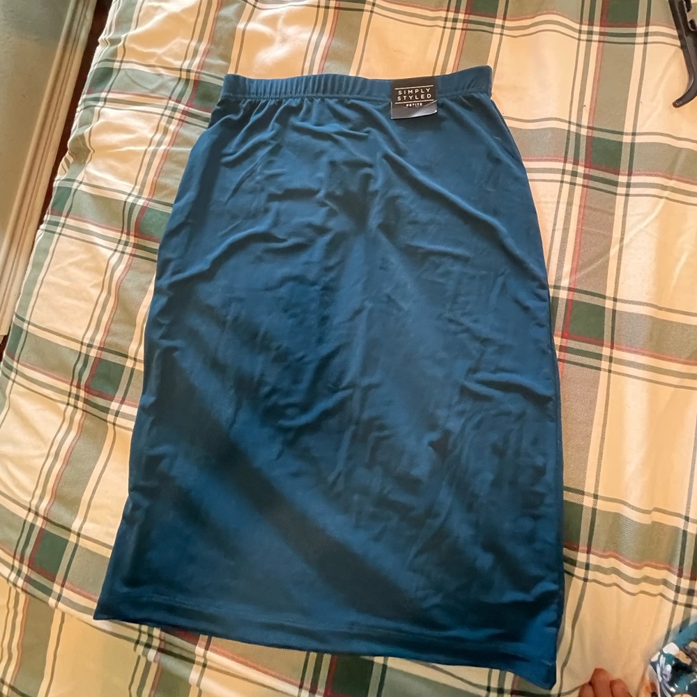 New With Tags Simply Styled blue pencil skirt